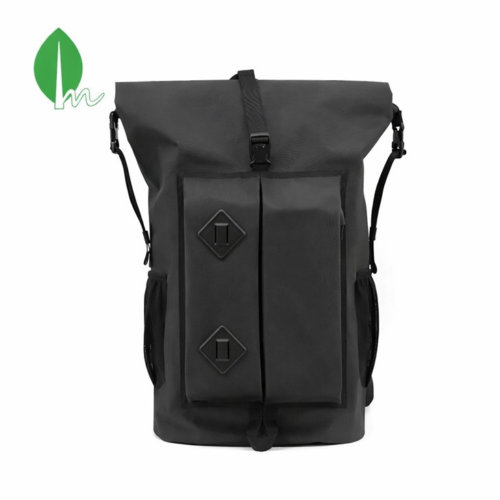 Veekindel rullikeeratav seljakott